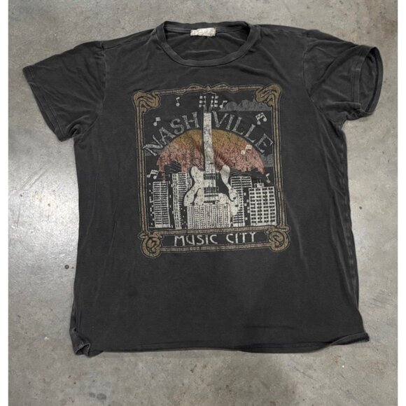Altar'd State Tops - Altar'd State "Nashville Music CIty" Grayish Brown  T-Shirt Women's Size M